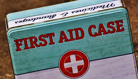 Essential Guide: Dealing with Dental Emergencies and First Aid Tips